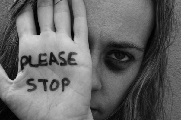 عدم ترک رابطه توسط قربانیان خشونت خانگی